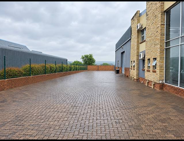 604M² FACTORY TO LET IN KYA SANDS